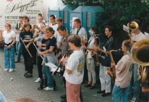 Summertime am Born mit Livemusik von Barriola @ Harheimer Born
