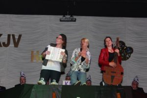 Summertime am Born mit Livemusik von Barriola @ Harheimer Born